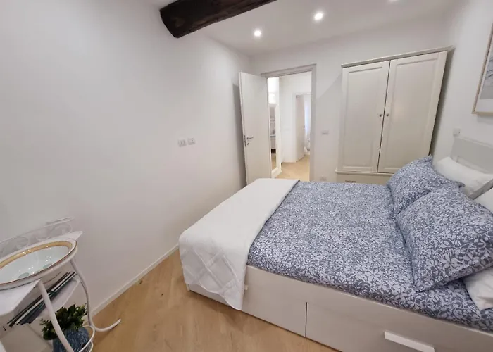 Ti Ci Devo Portare Appartement